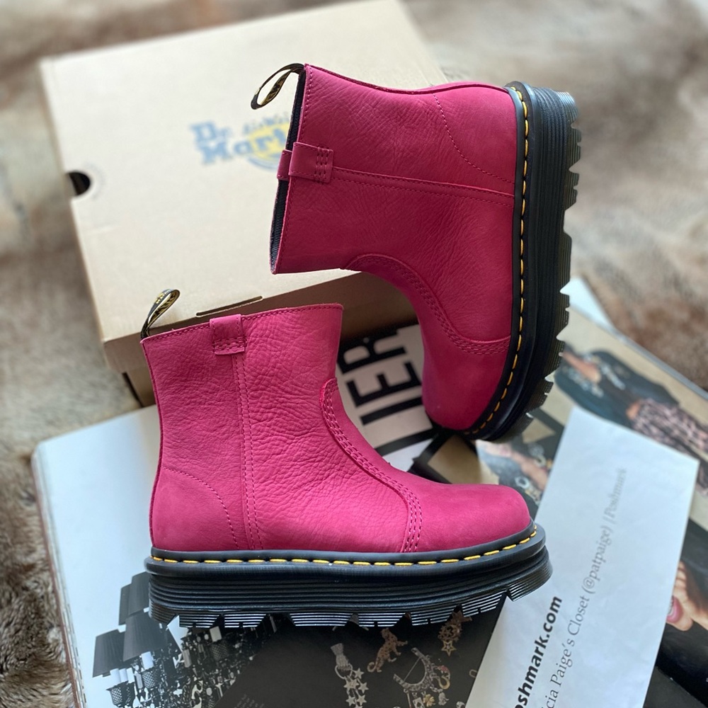 Dr. Martens Zebzag Rigger Boot